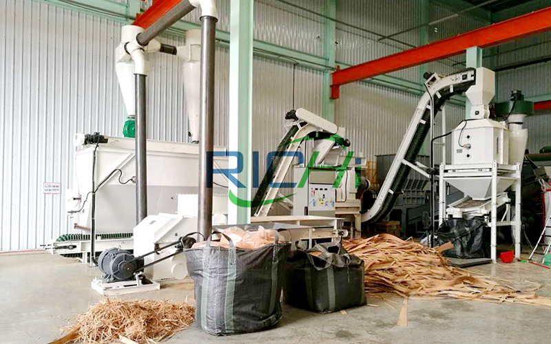 Installation photos of 1-1.2t/h biomass wood pellet production line project in Taiwan, China
