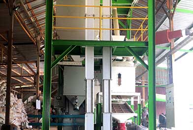 Australia Competitive Easy to Operate 2-2.5 Tph Wood Pellet Making Plant