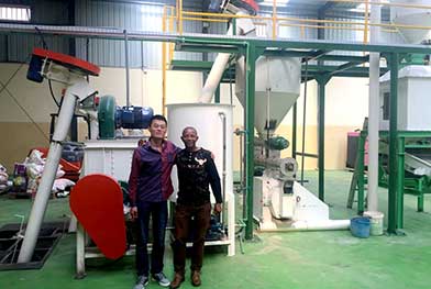Cape Verde Competitive 1-2 T/H Poultry Feed Pellet Machinery Production Line Project