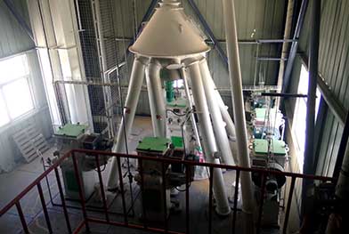 Kenya Large Industrial 5 T/H Computer Batching Powder Feed Processing Unit Line Project